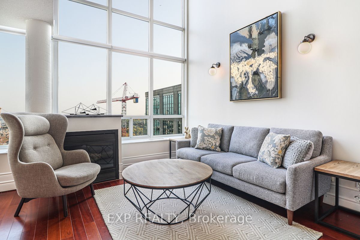 250 Manitoba St, #835