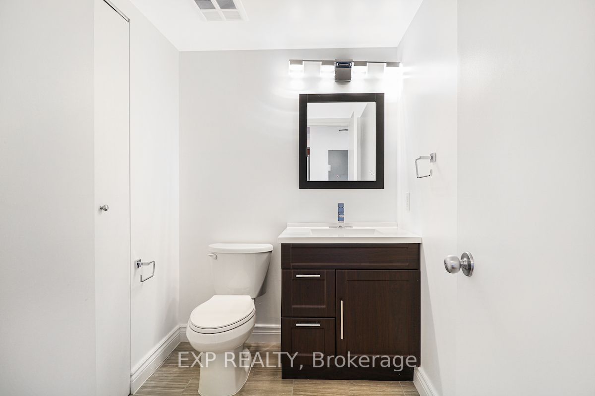 250 Manitoba St, #835