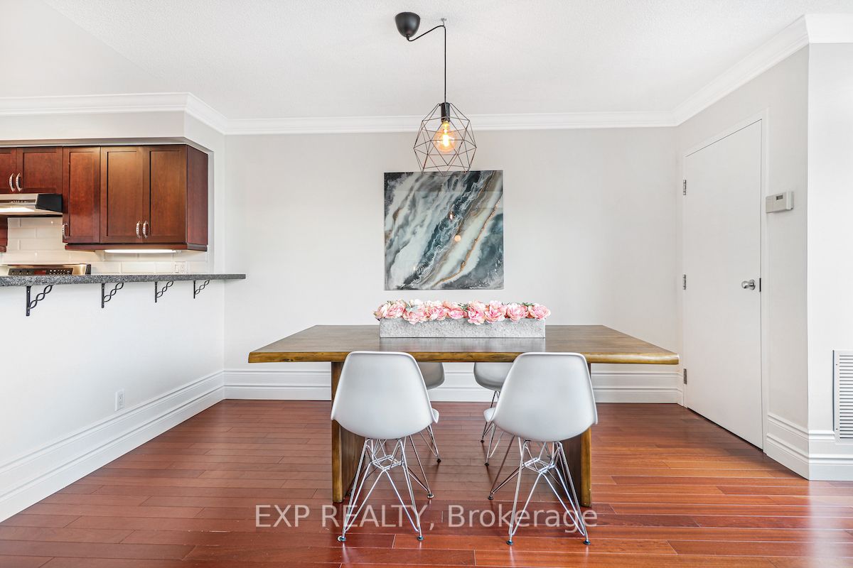 250 Manitoba St, #835