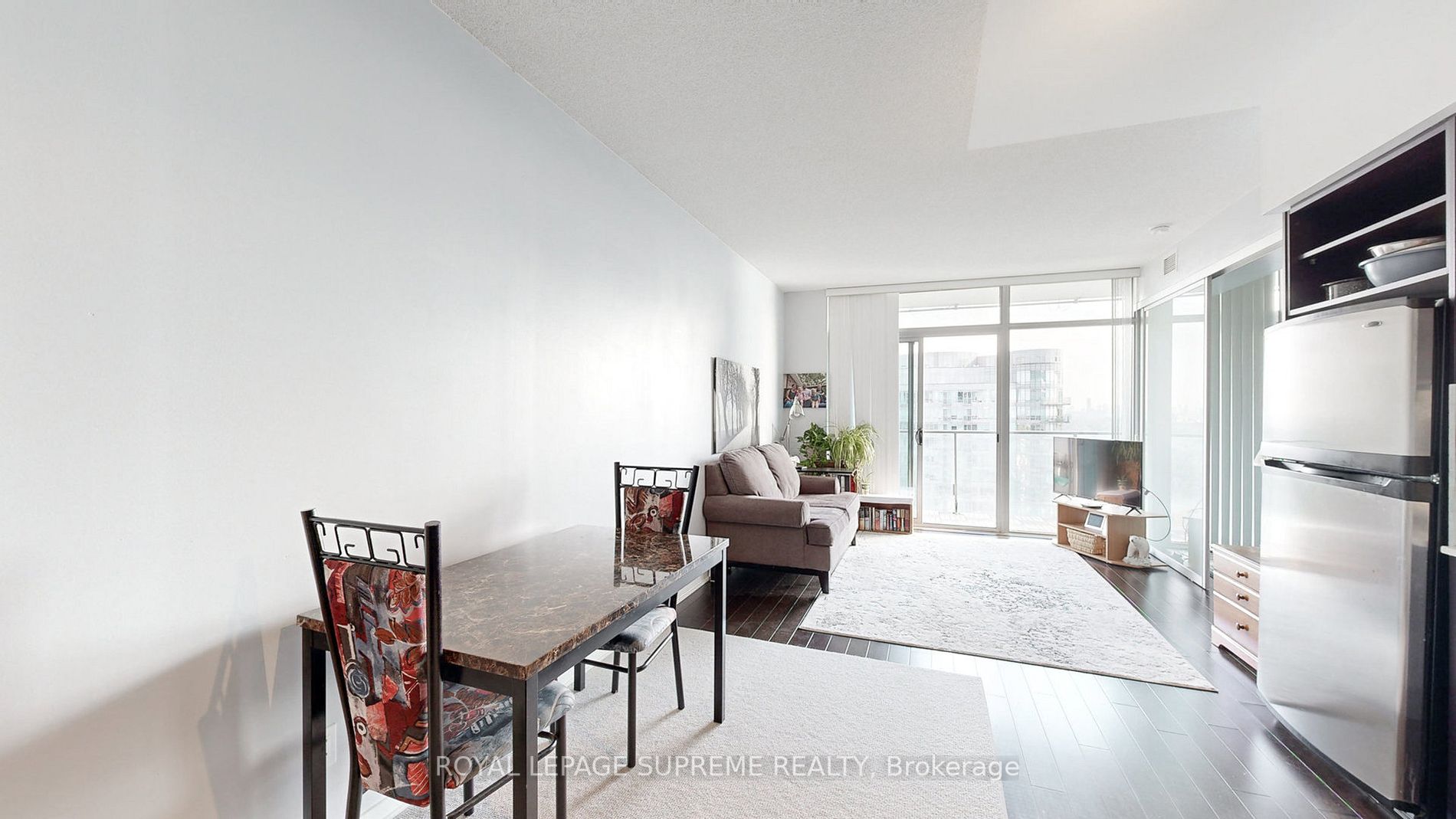 103 The Queensway Ave E, #2615