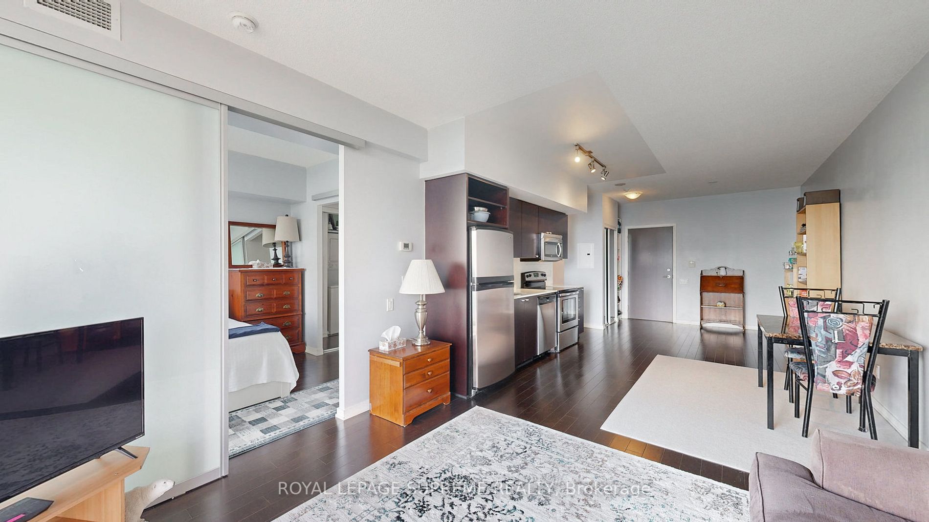 103 The Queensway Ave E, #2615