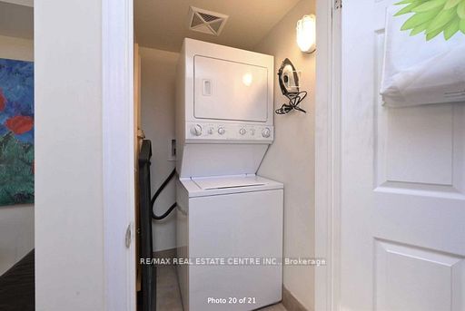 5 Armstrong St, #27