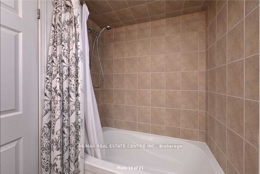 5 Armstrong St, #27