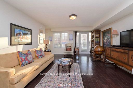5 Armstrong St, #27