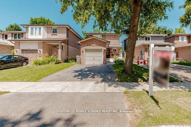 8 Blossom Ave