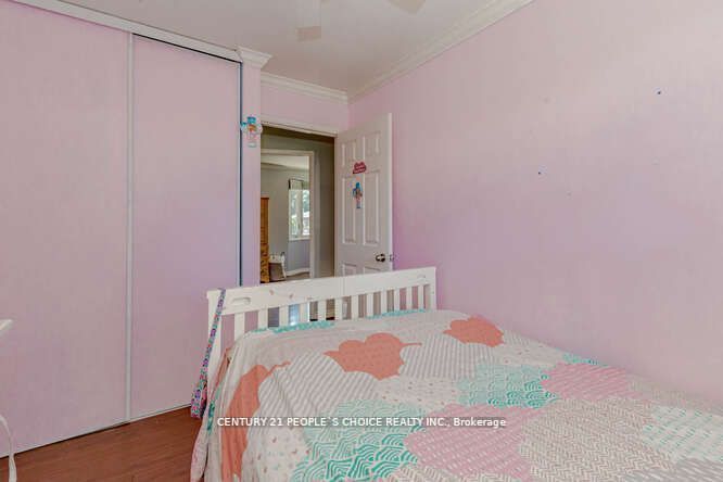 8 Blossom Ave