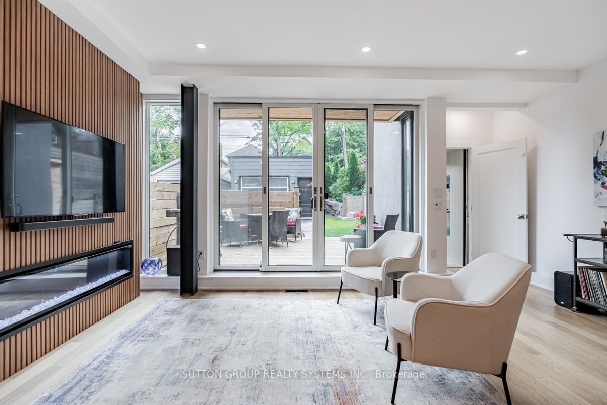33 Ostend Ave