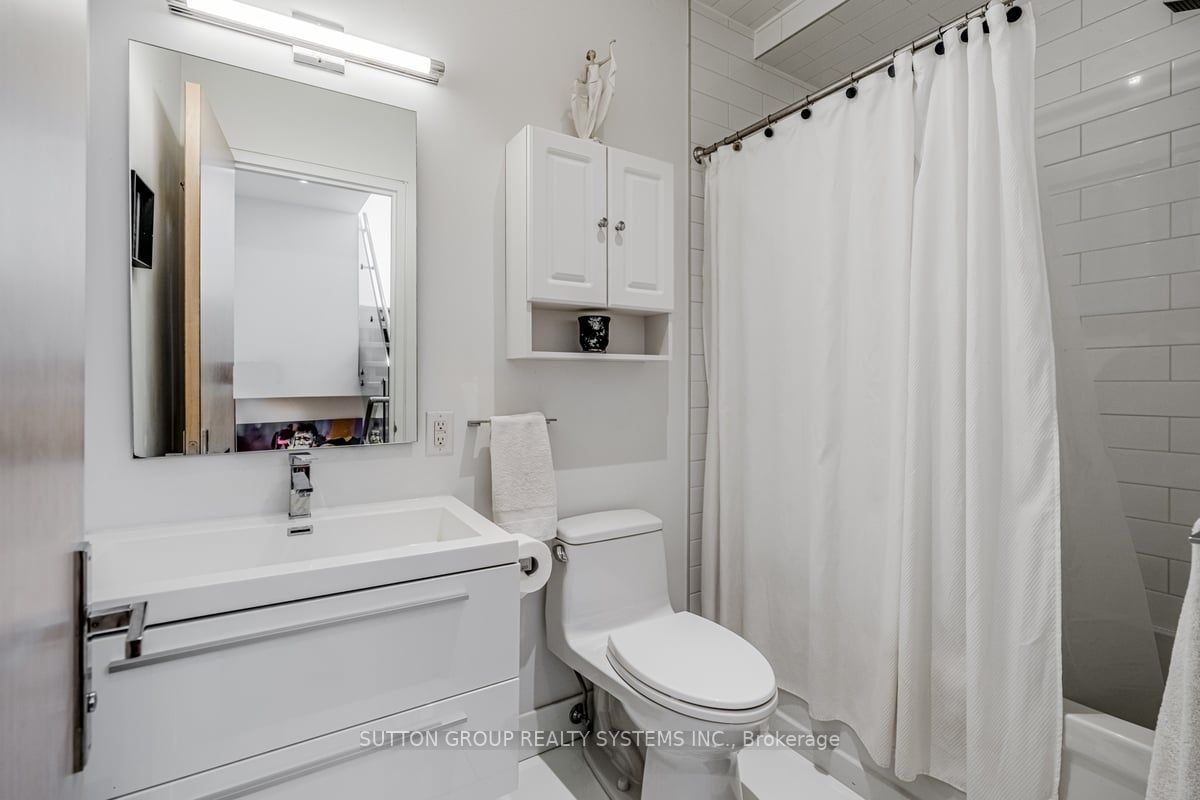 33 Ostend Ave