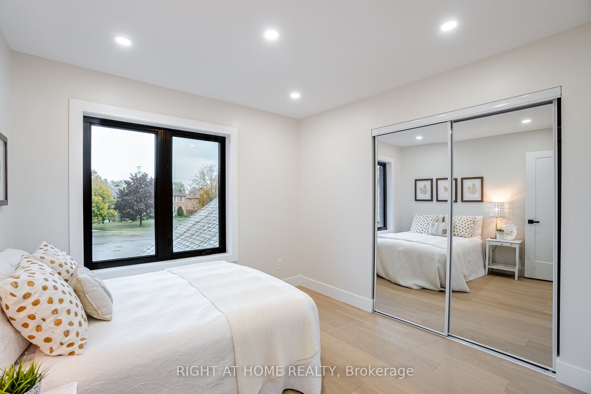 1223 Sable Dr