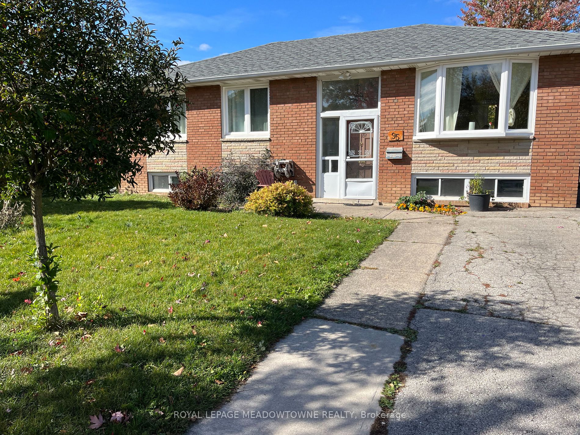 95 Heslop Road, #Lower