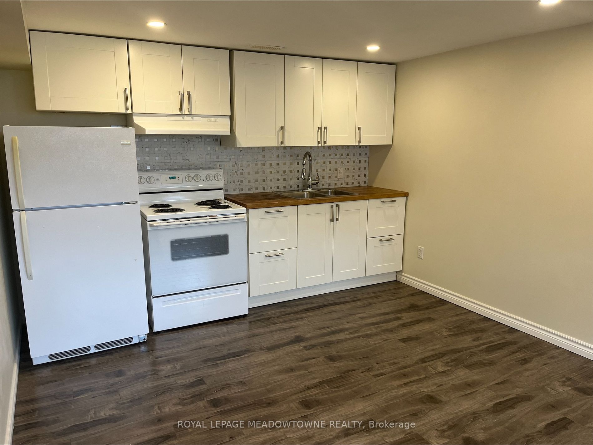 95 Heslop Road, #Lower