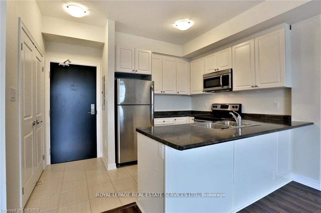 2339 Sawgrass Dr, #306