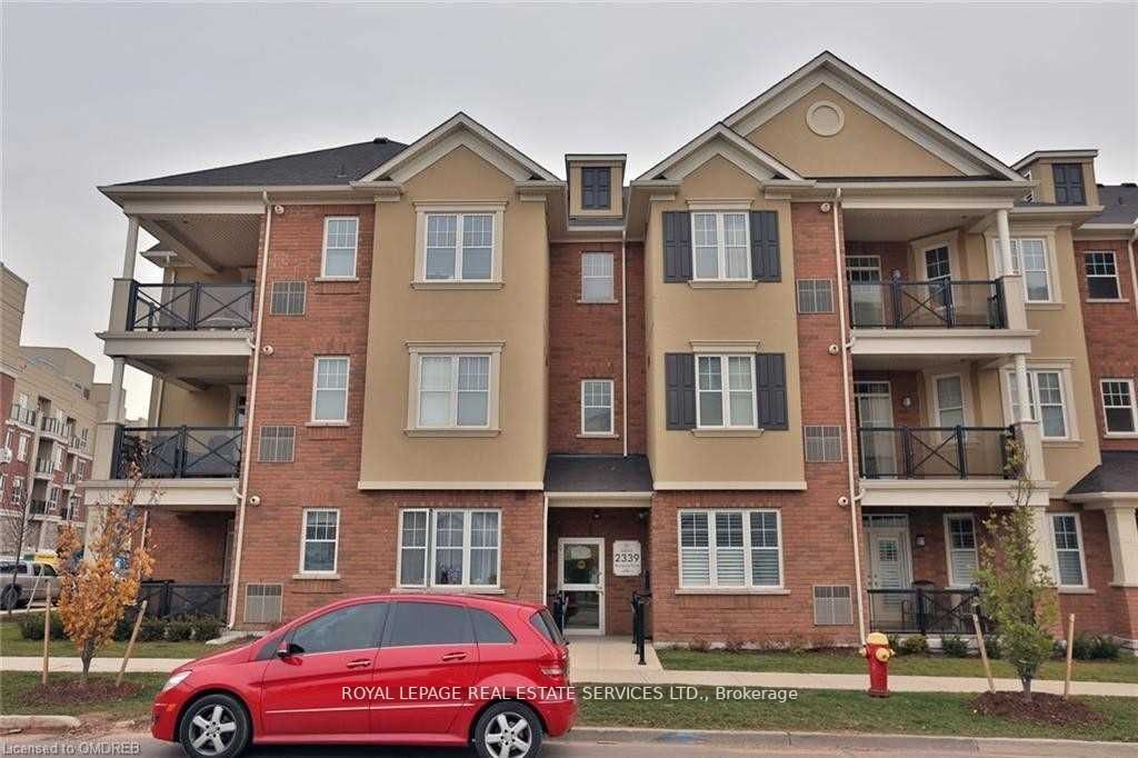 2339 Sawgrass Dr, #306