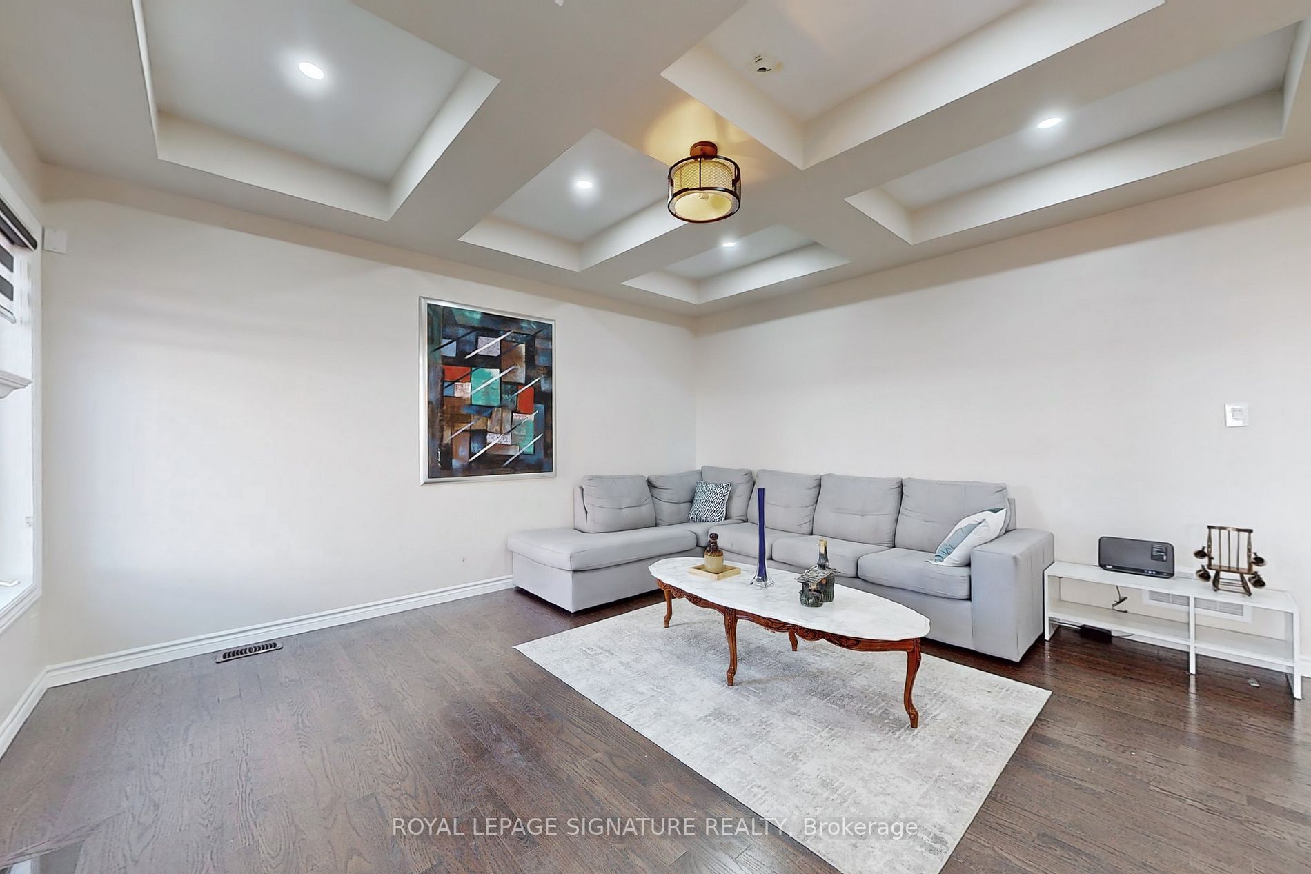 83 Monkton Circ