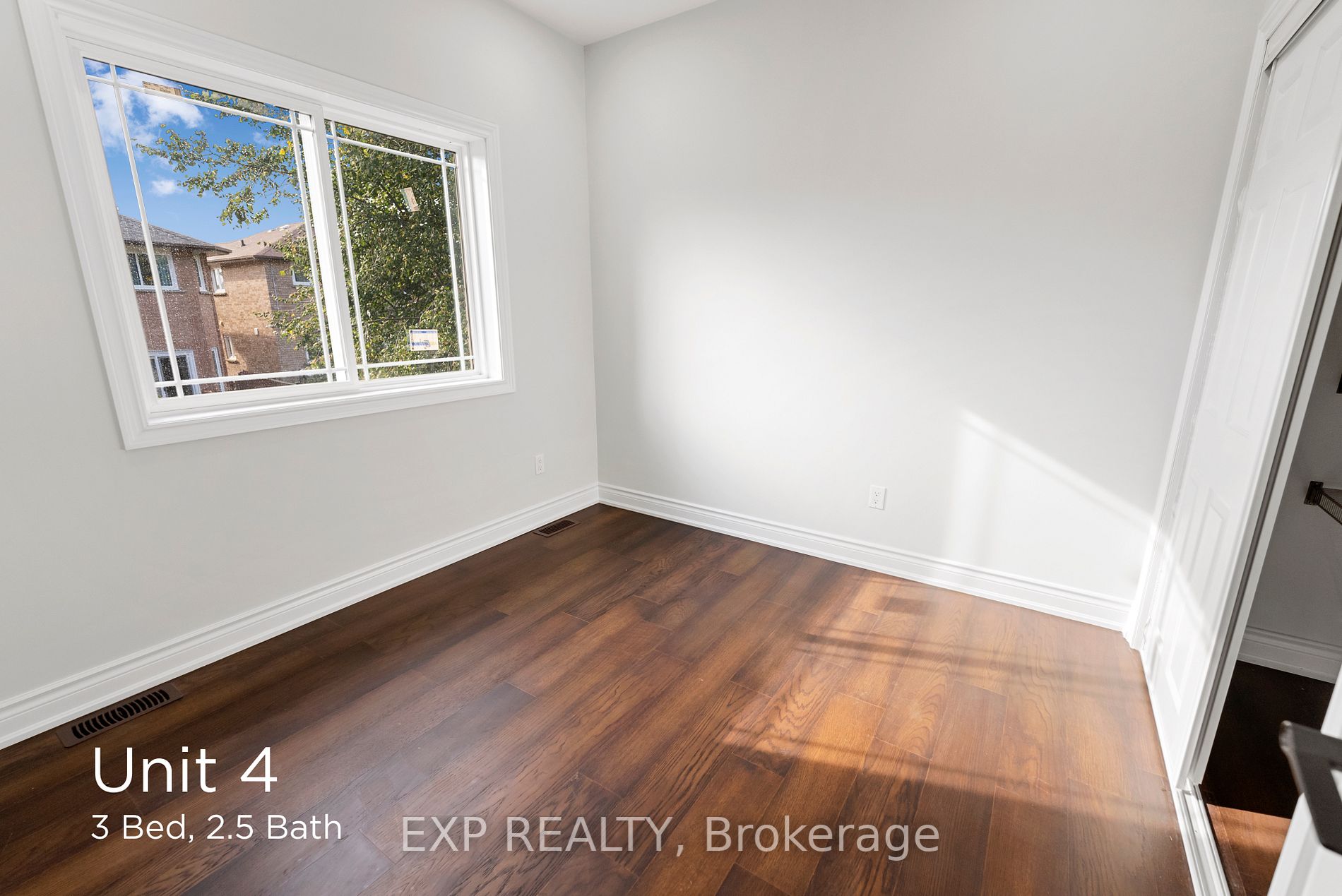 659 Roselaire Tr