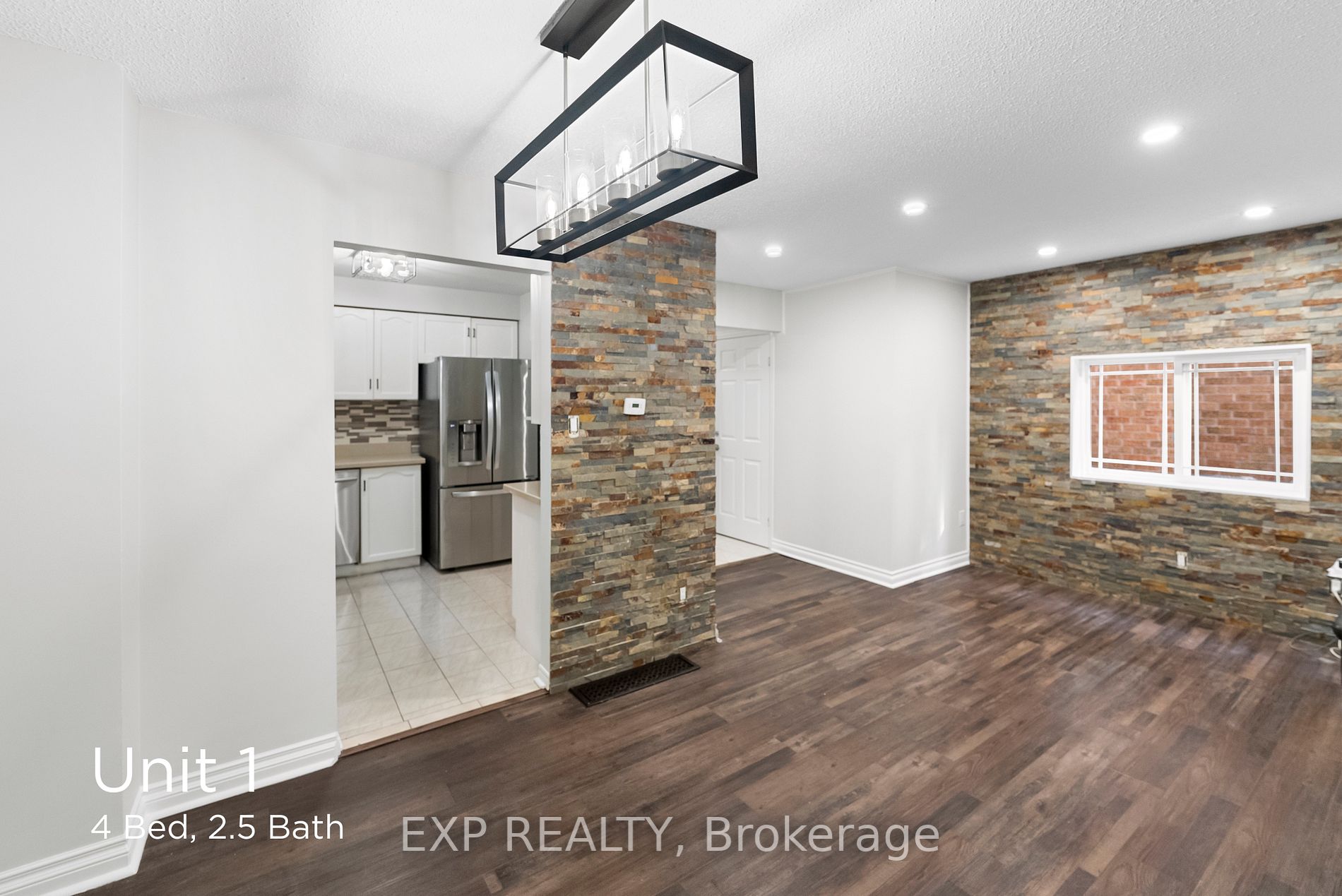 659 Roselaire Tr