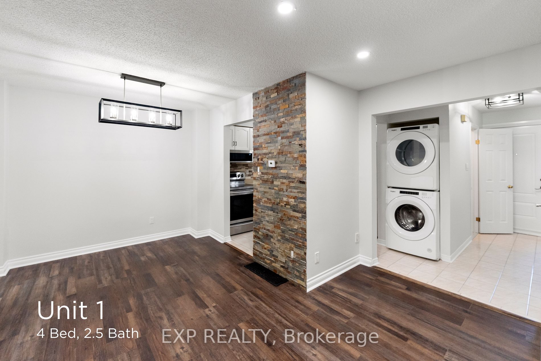 659 Roselaire Tr