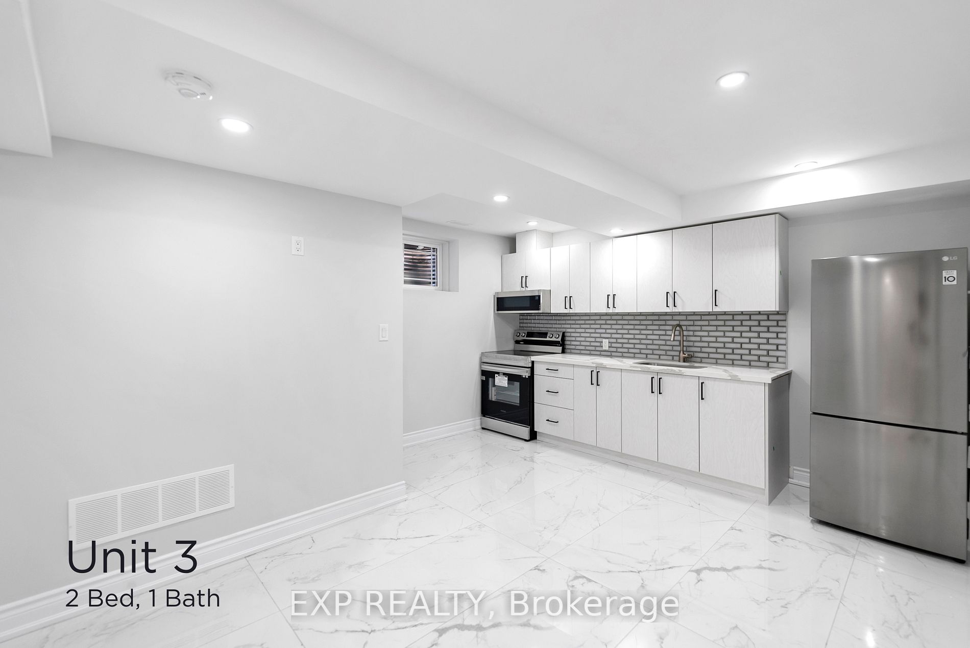 659 Roselaire Tr