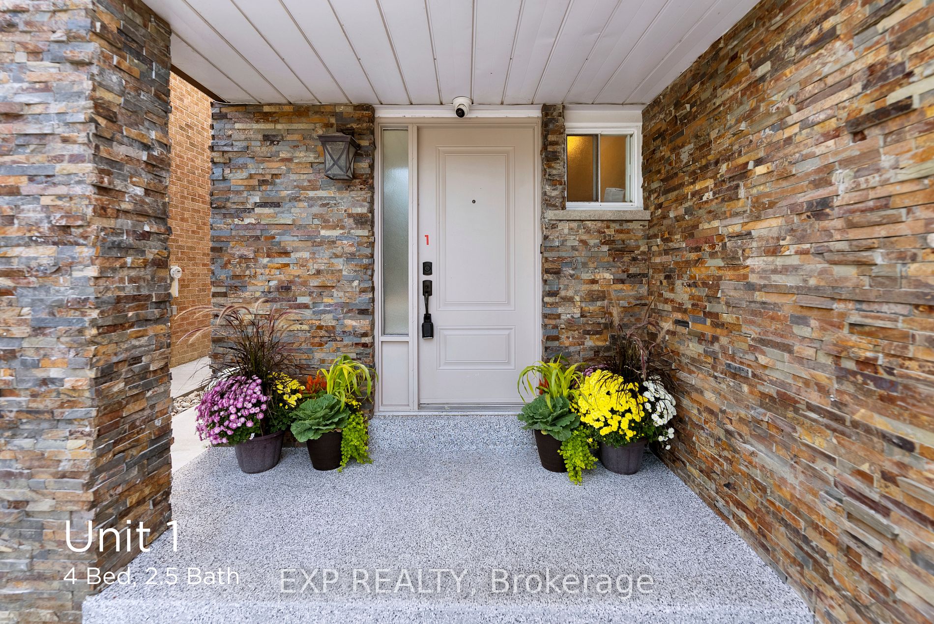659 Roselaire Tr