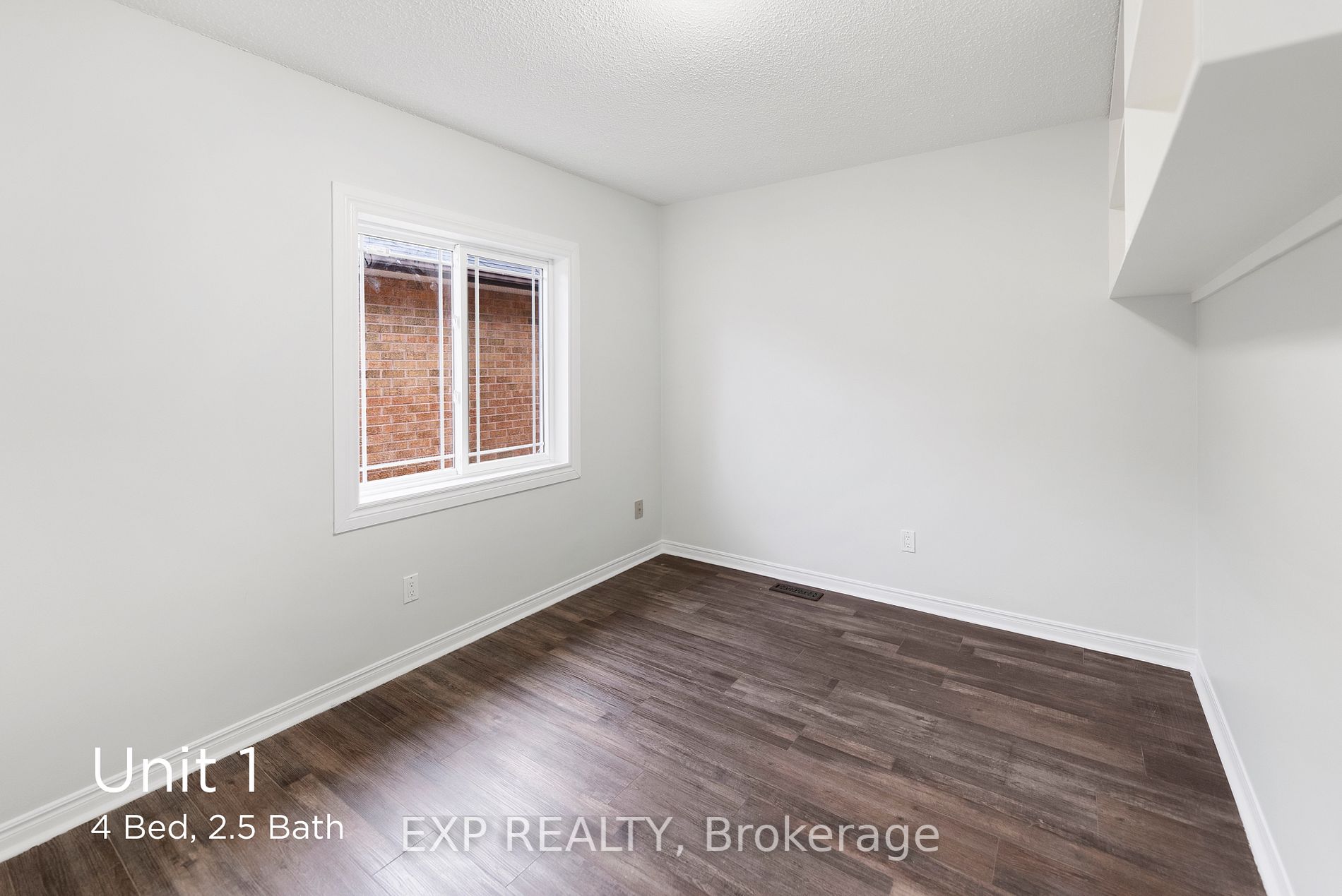 659 Roselaire Tr