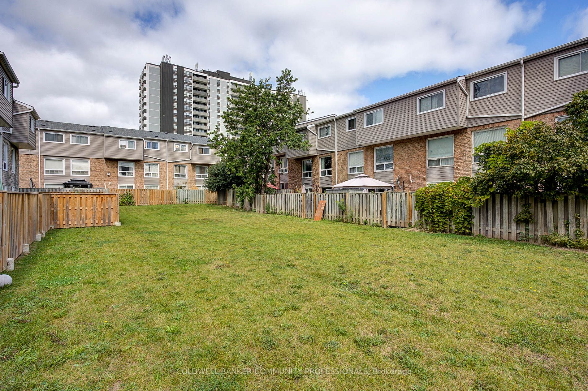 2050 Upper Middle Rd, #26