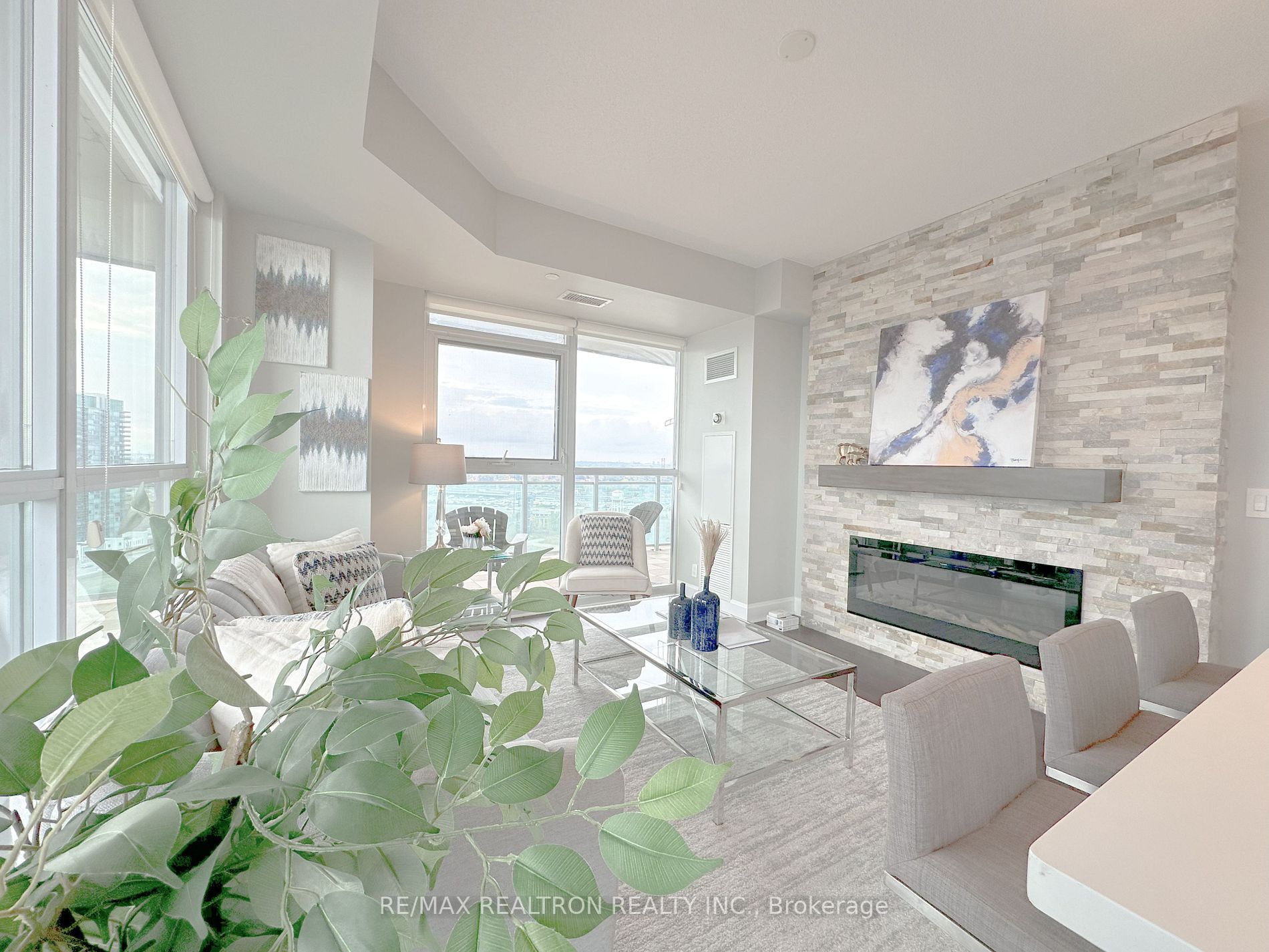 33 Shore Breeze Dr, #1903
