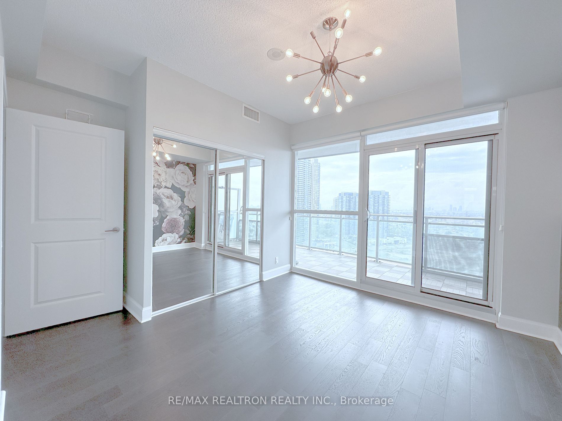 33 Shore Breeze Dr, #1903