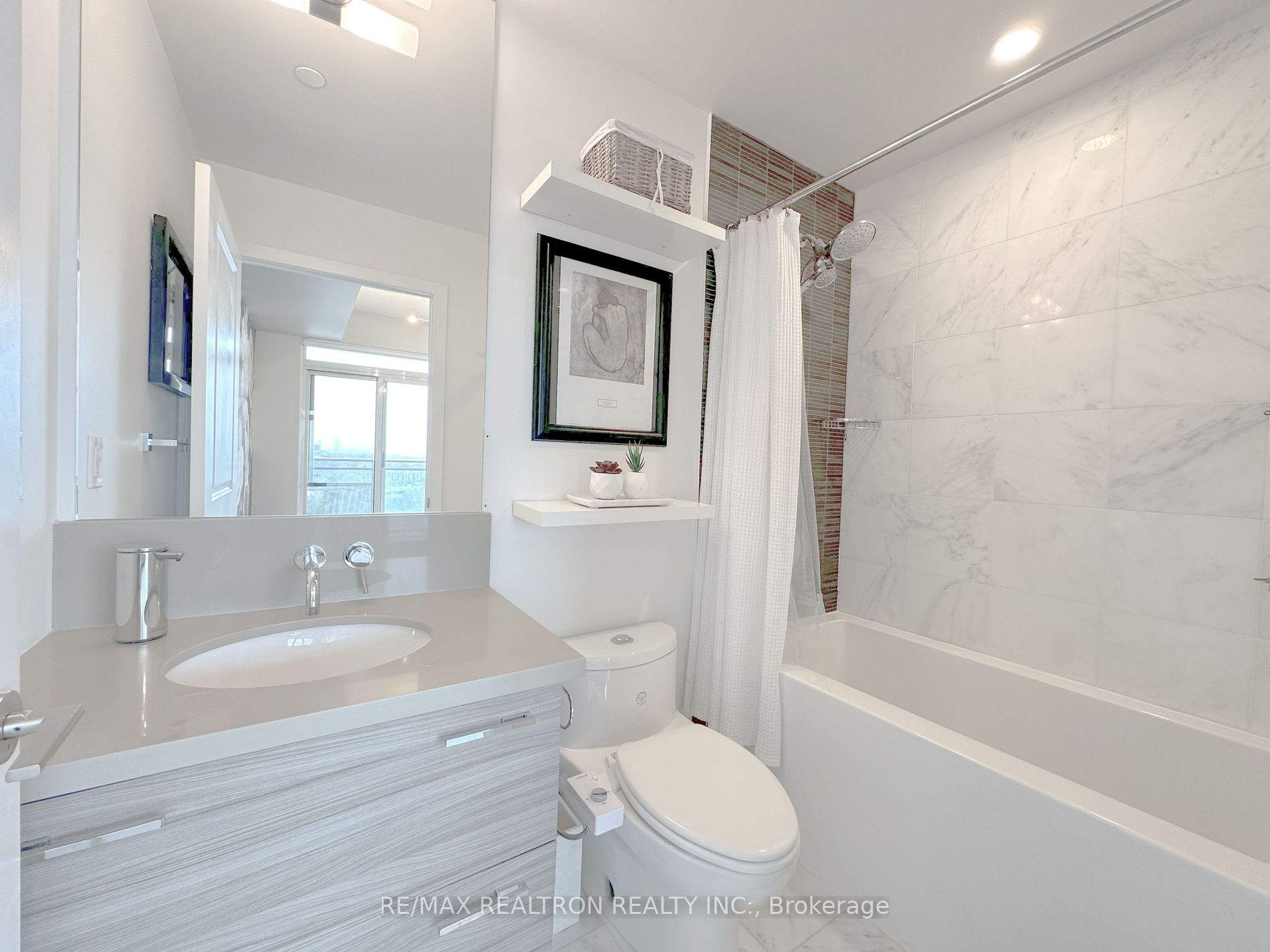 33 Shore Breeze Dr, #1903