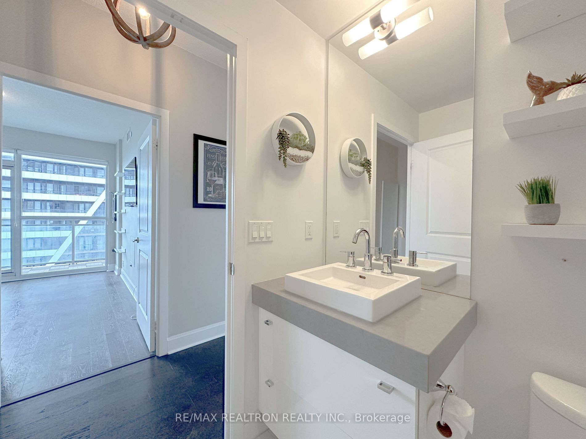 33 Shore Breeze Dr, #1903