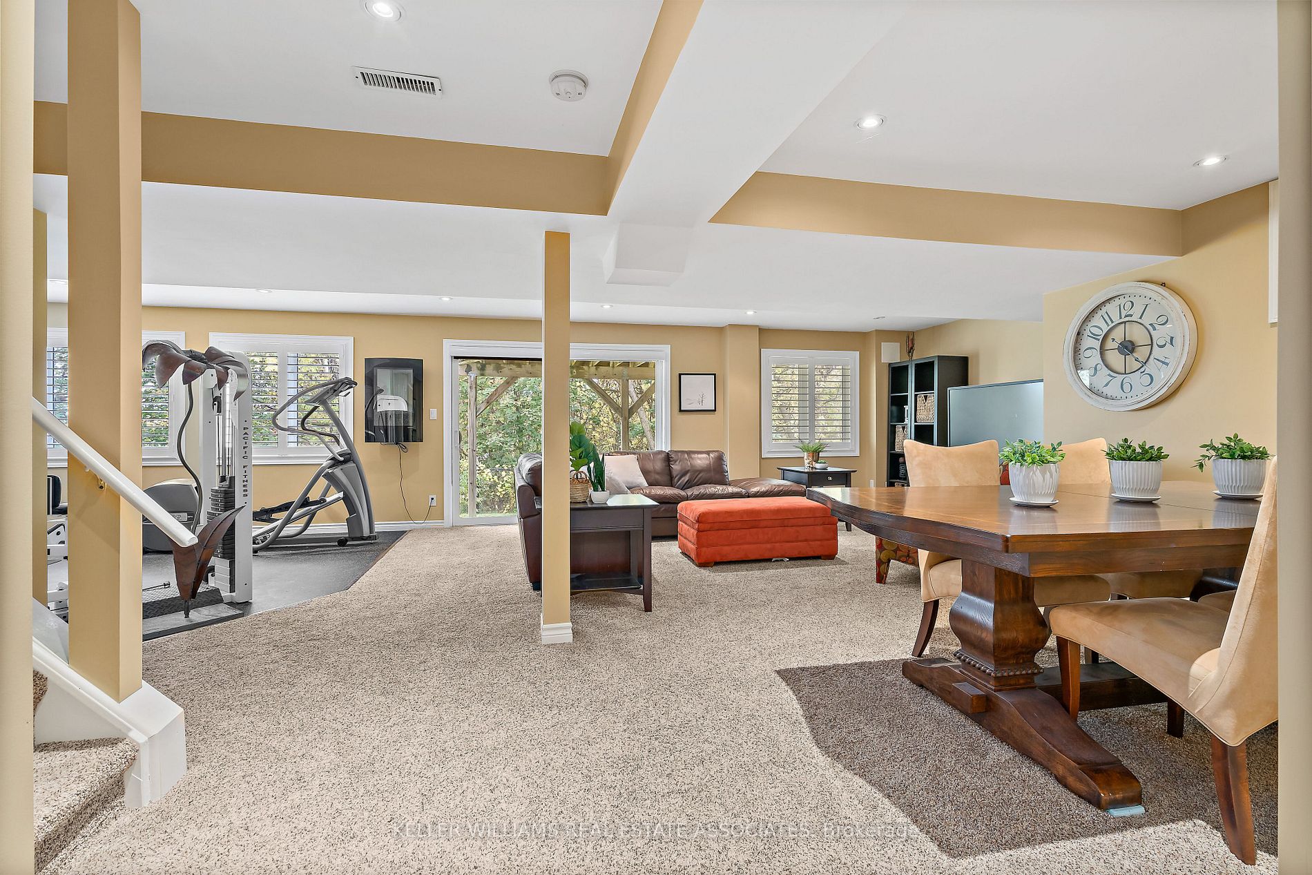 38 Logan Crt