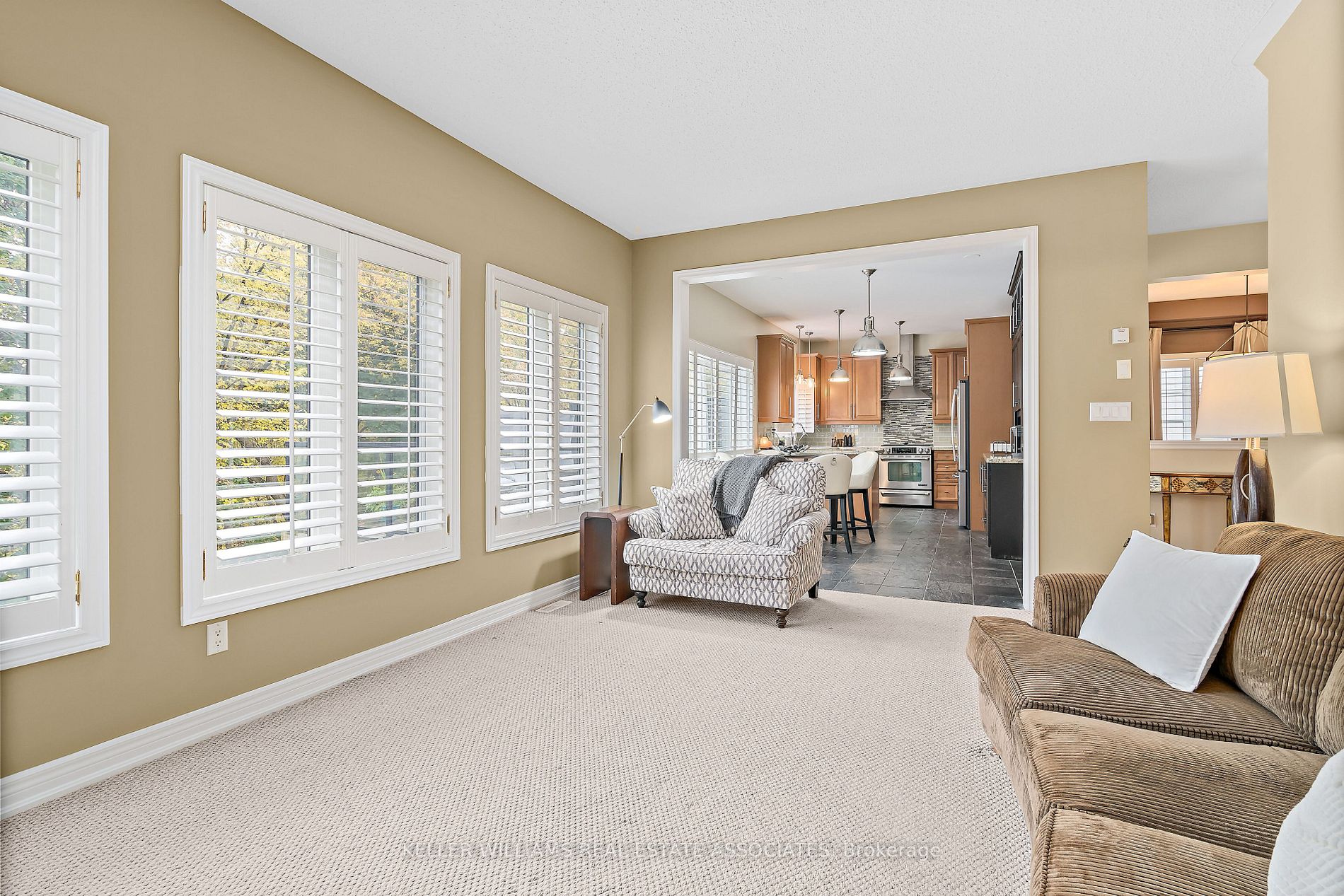 38 Logan Crt
