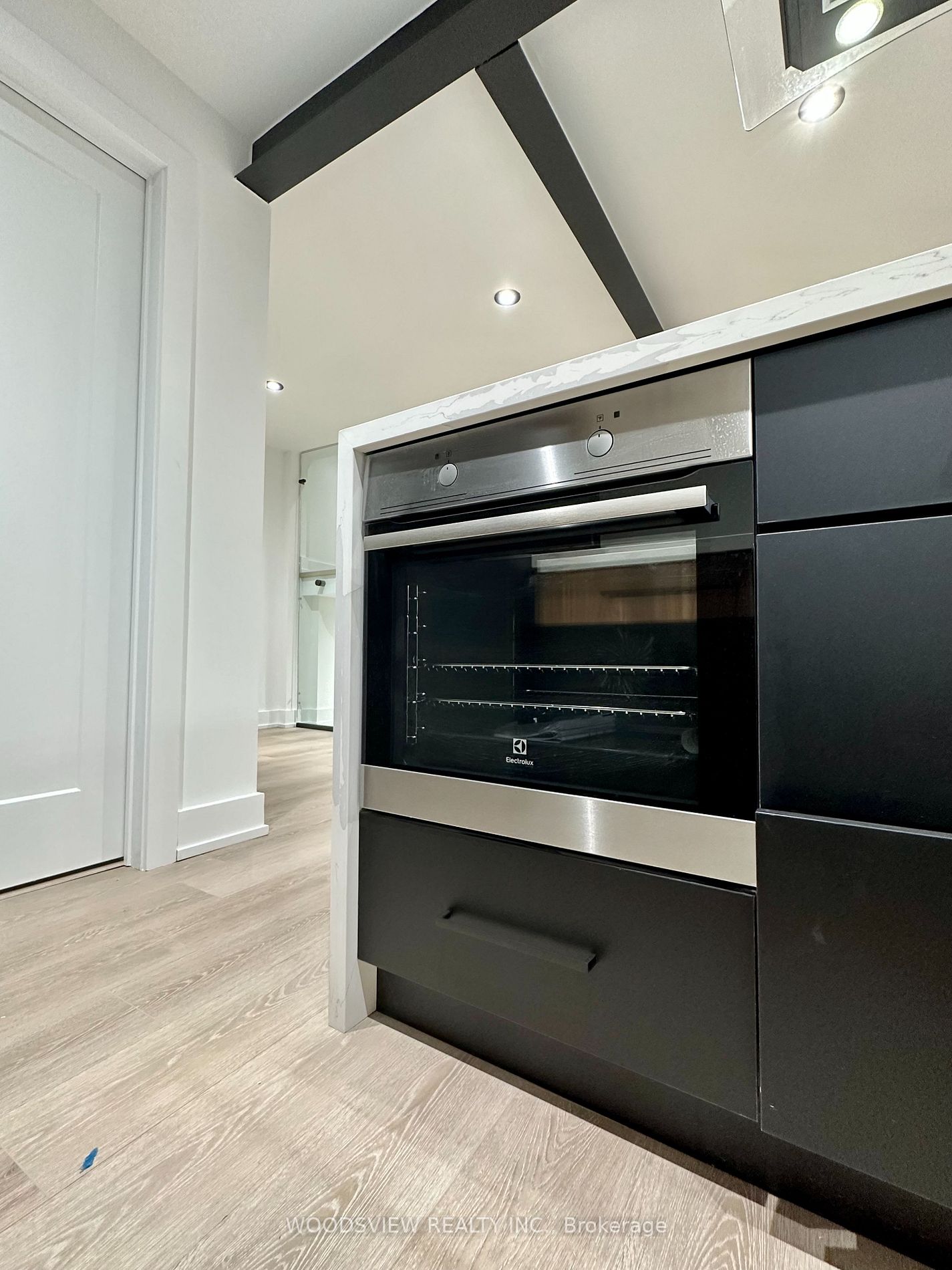24 St Clair Gdns, #Upper