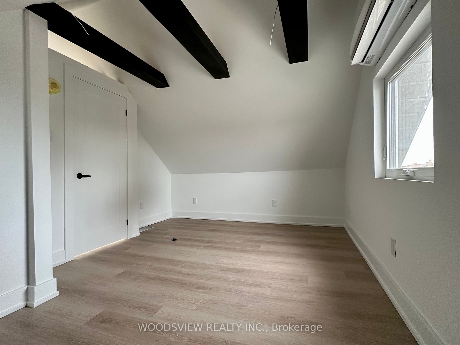 24 St Clair Gdns, #Upper