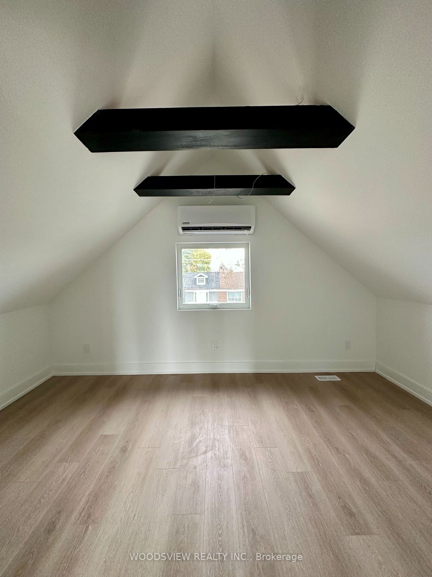 24 St Clair Gdns, #Upper