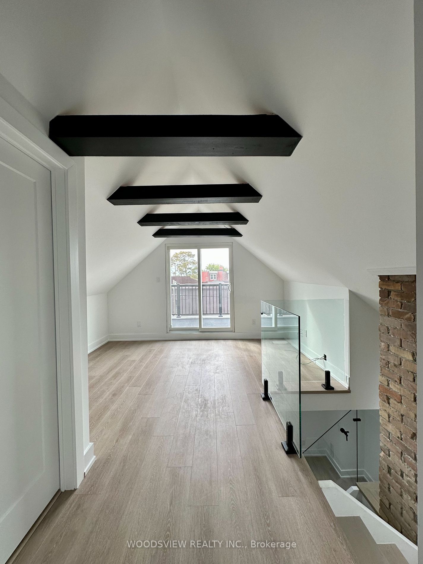 24 St Clair Gdns, #Upper