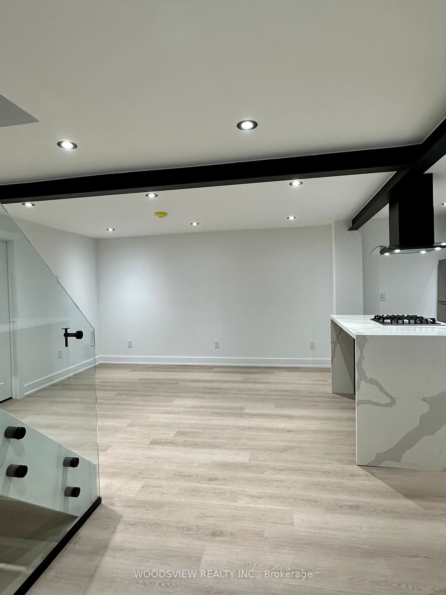 24 St Clair Gdns, #Upper