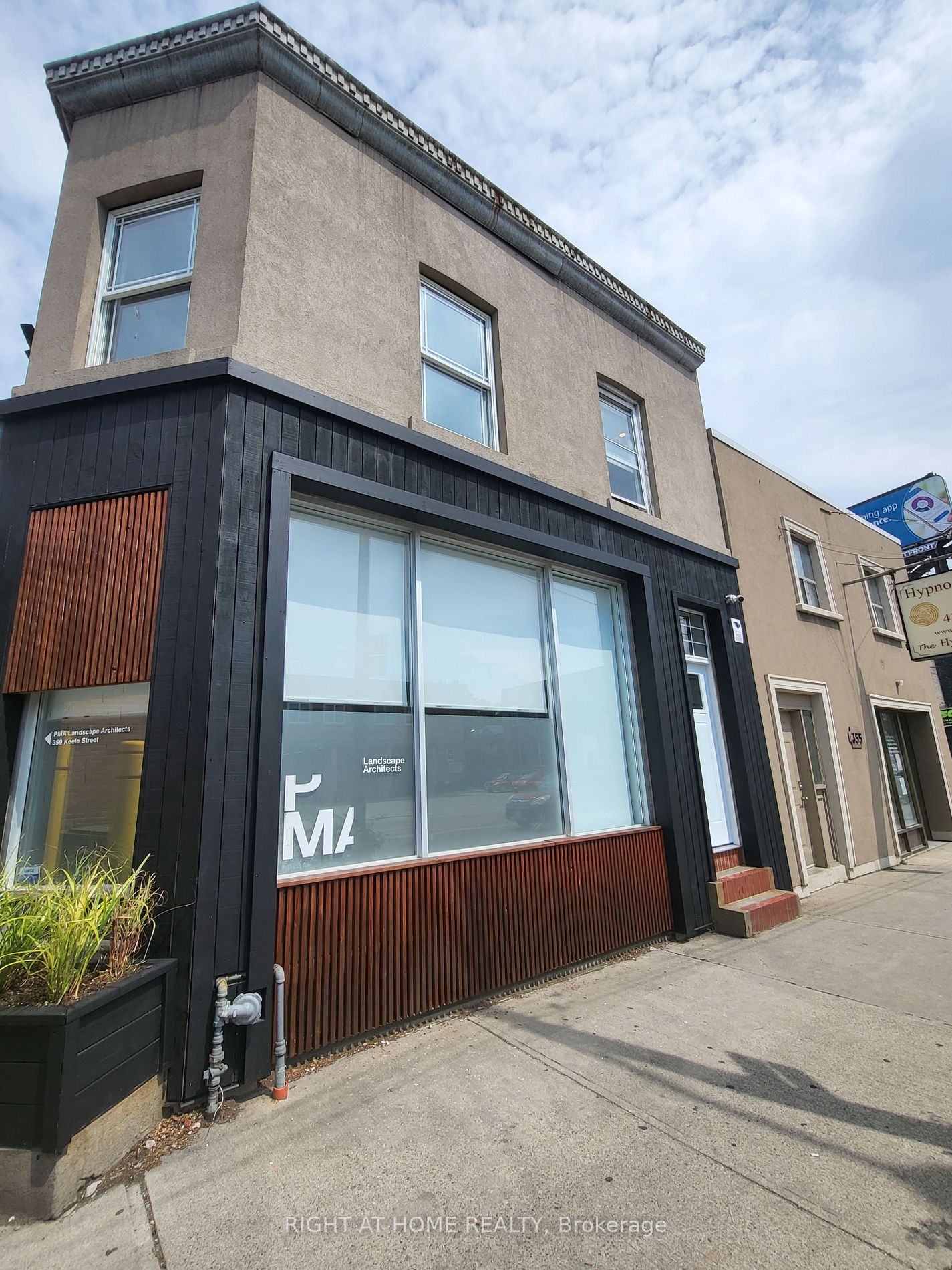 359 Keele St