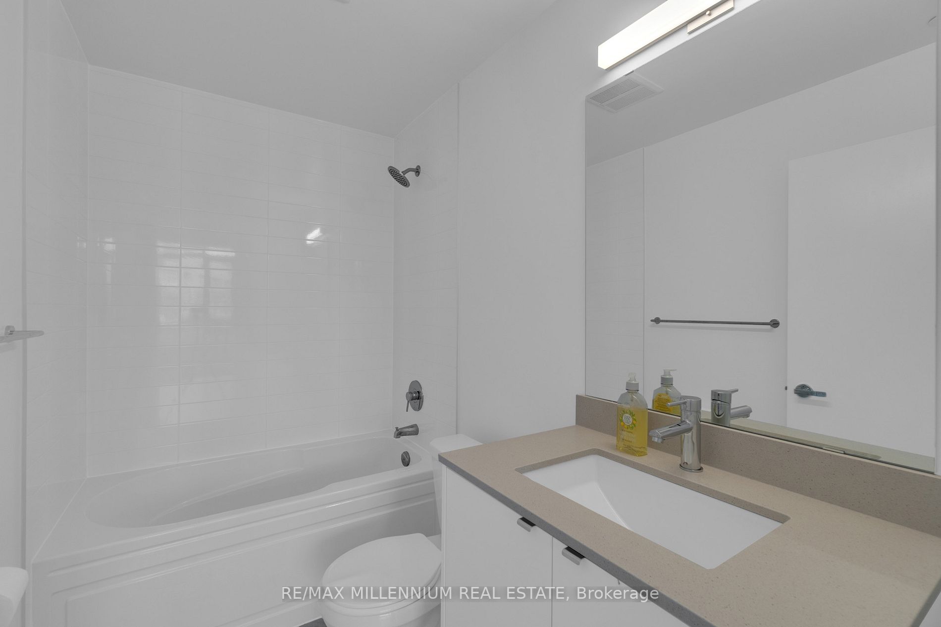 3210 Dakota Common, #116A