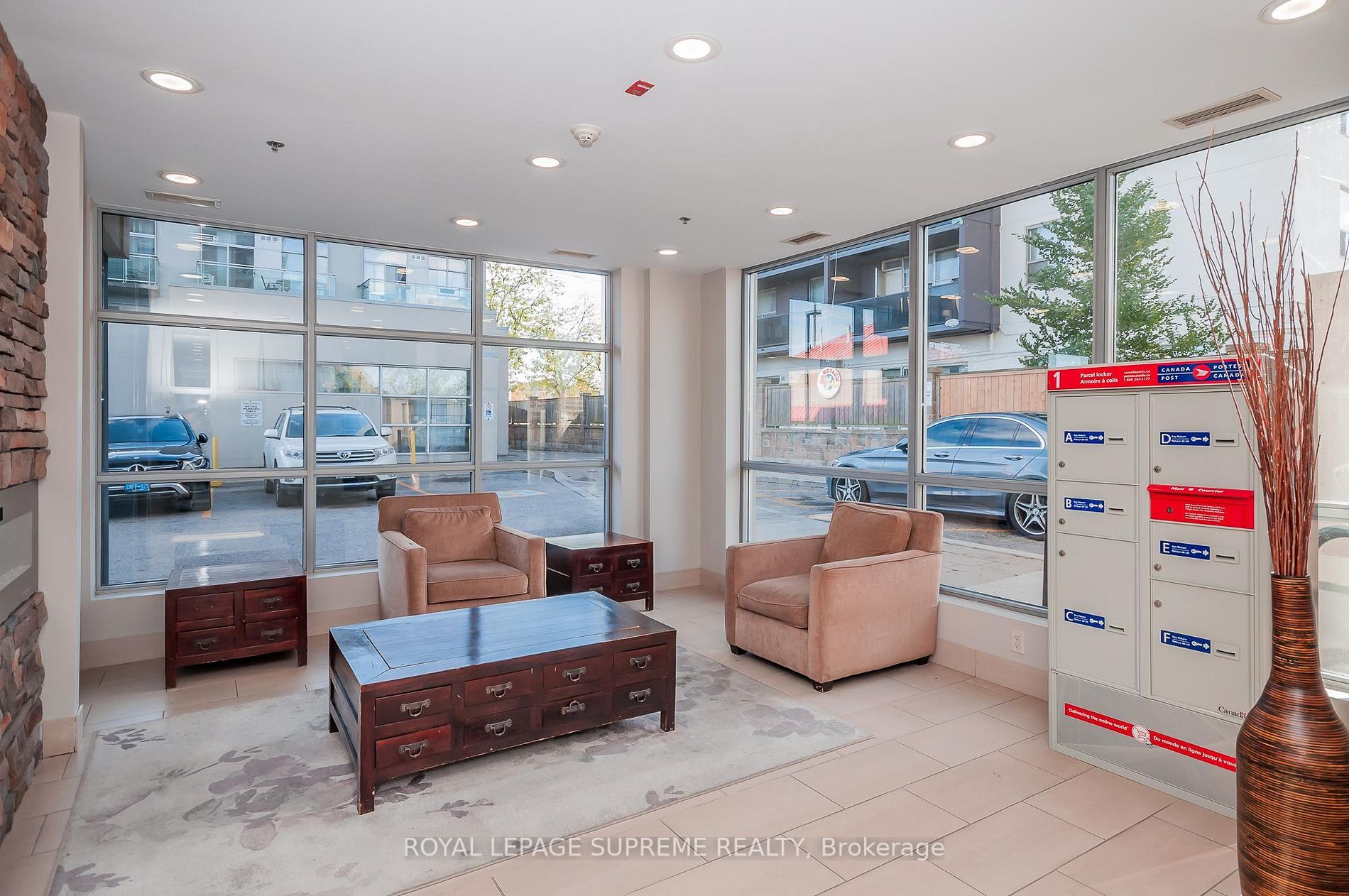 2464 Weston Rd, #516