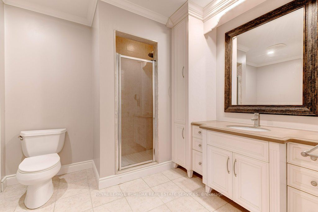 399 Elizabeth St, #506