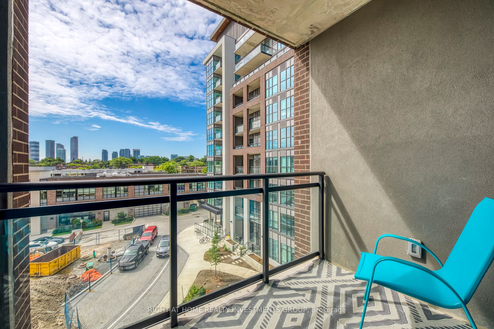 25 Neighbourhood Lane, #414
