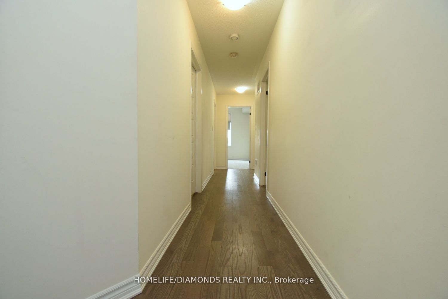 1363 Chretien St