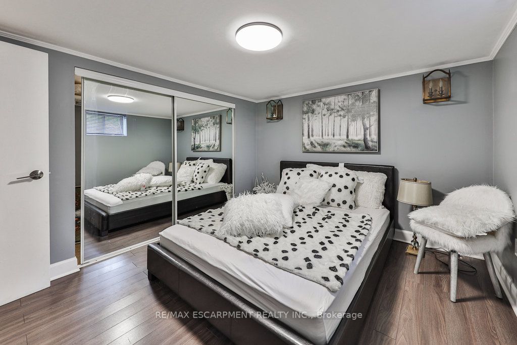 8 Kingswood Rd