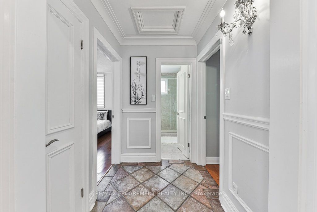 8 Kingswood Rd