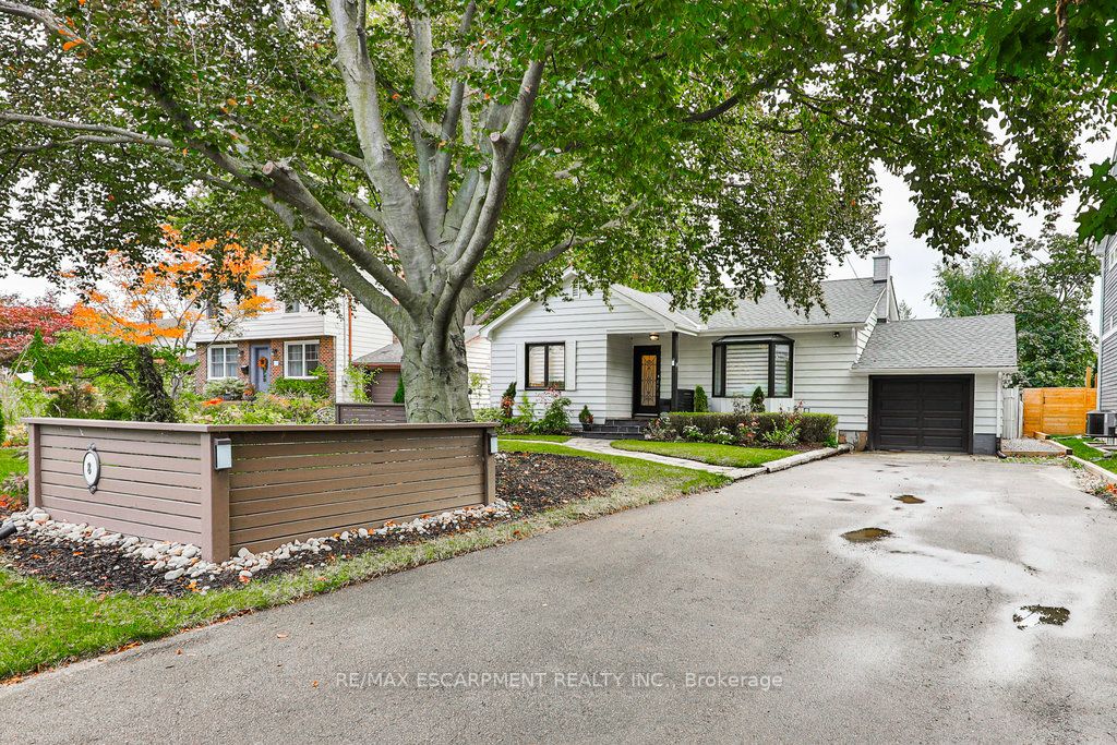 8 Kingswood Rd