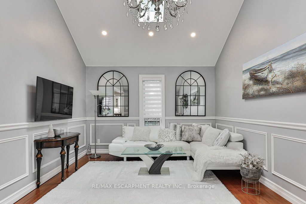 8 Kingswood Rd