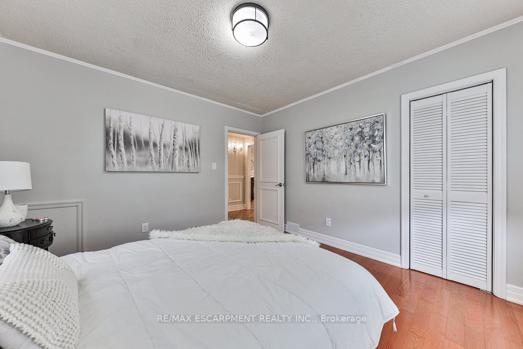 8 Kingswood Rd