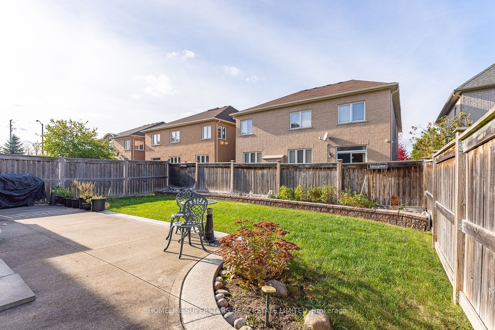 36 Quatro Cres