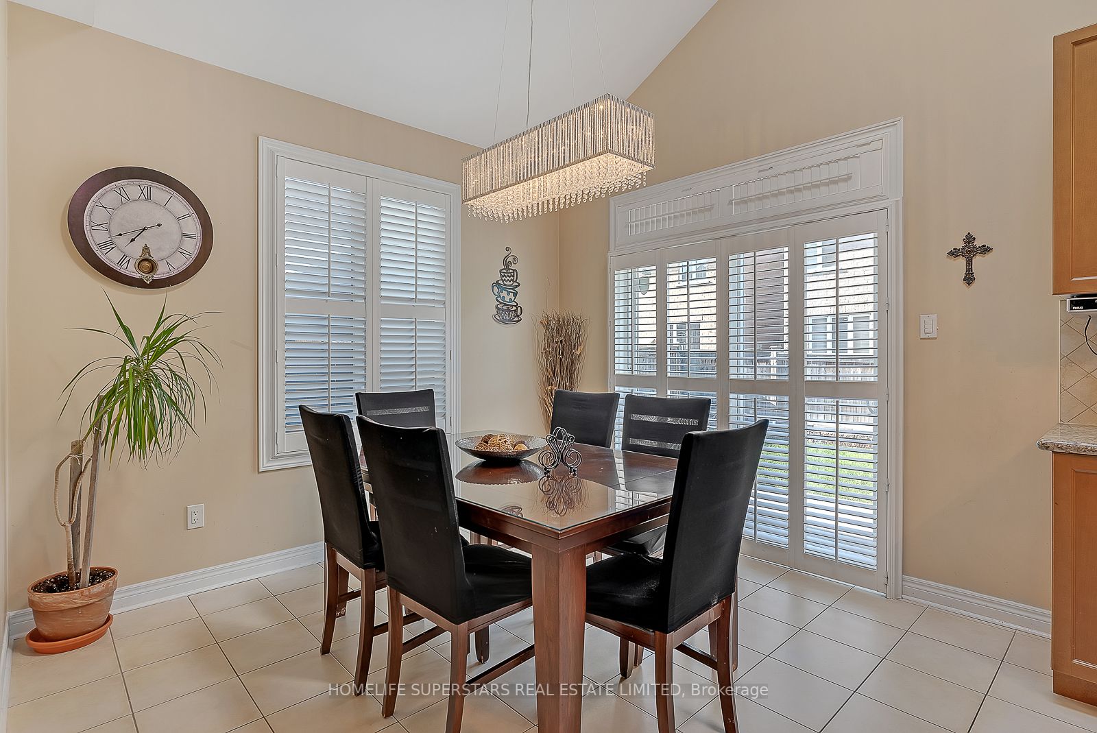 36 Quatro Cres