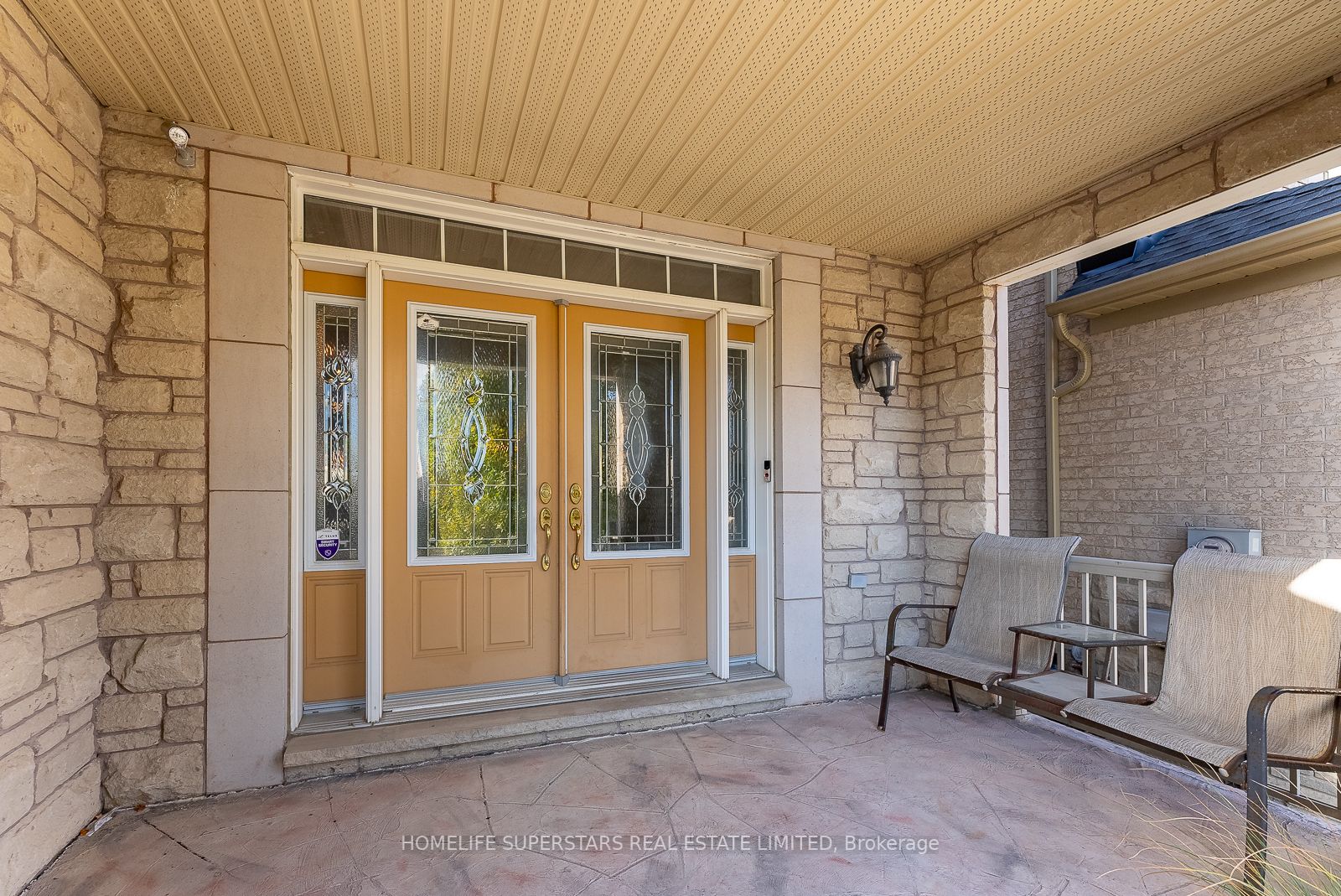 36 Quatro Cres